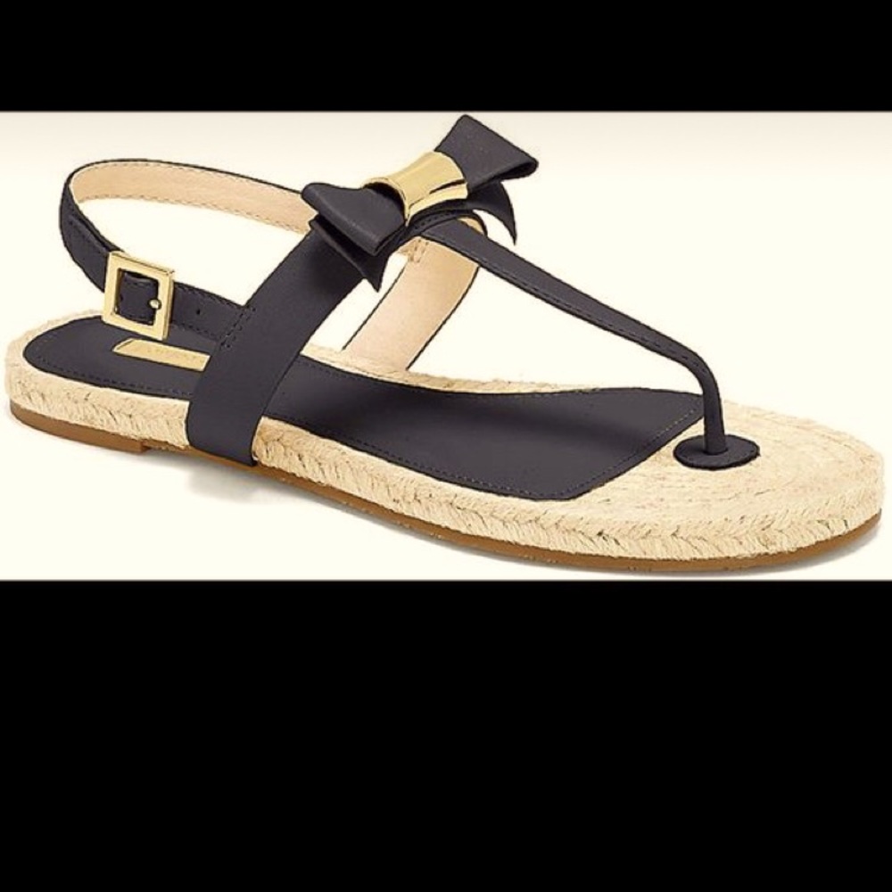 Adorable Gently used Louise et cie sandals